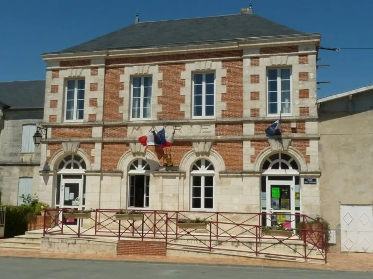 La Roche Chalais (24490)
